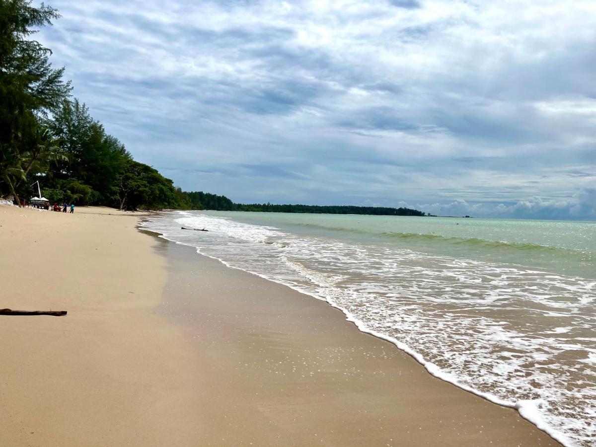 Ao Thong beach Bungalows Bang Sak Exterior foto