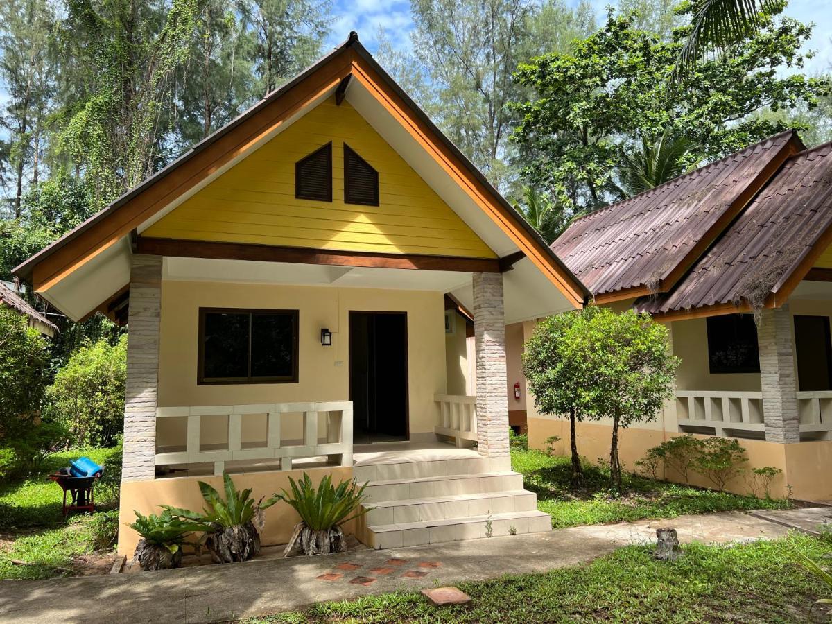 Ao Thong beach Bungalows Bang Sak Exterior foto