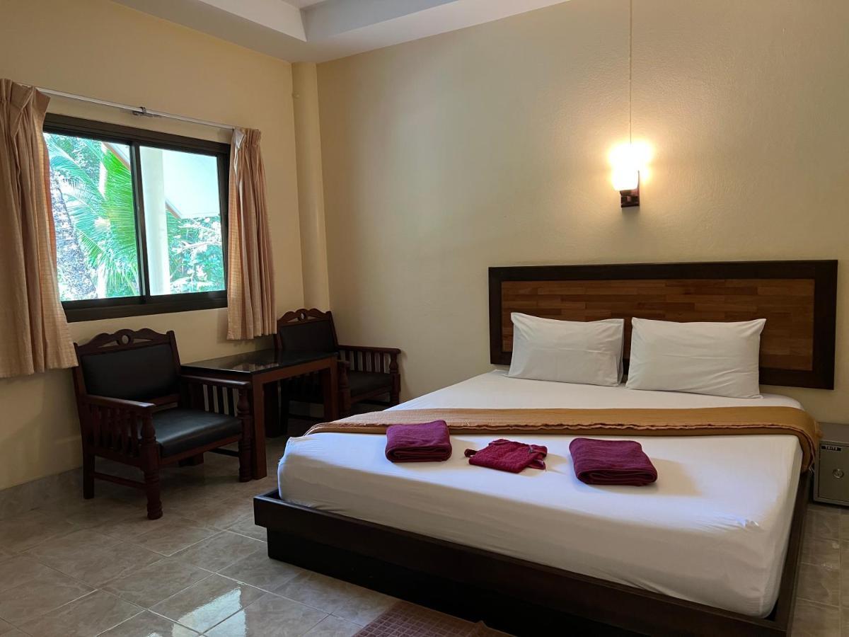 Ao Thong beach Bungalows Bang Sak Exterior foto