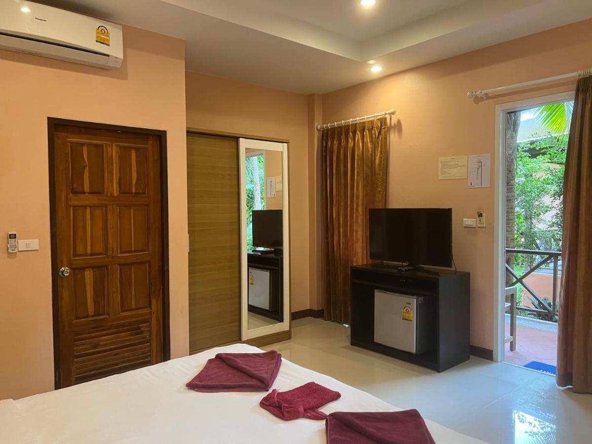Ao Thong beach Bungalows Bang Sak Exterior foto