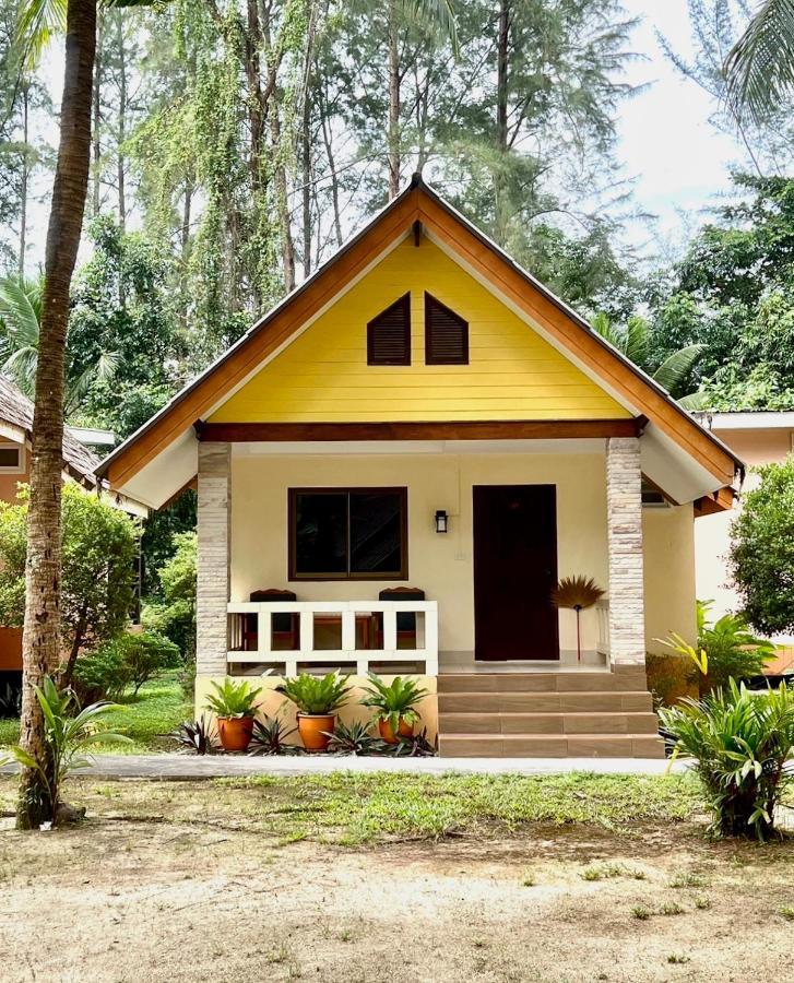 Ao Thong beach Bungalows Bang Sak Exterior foto