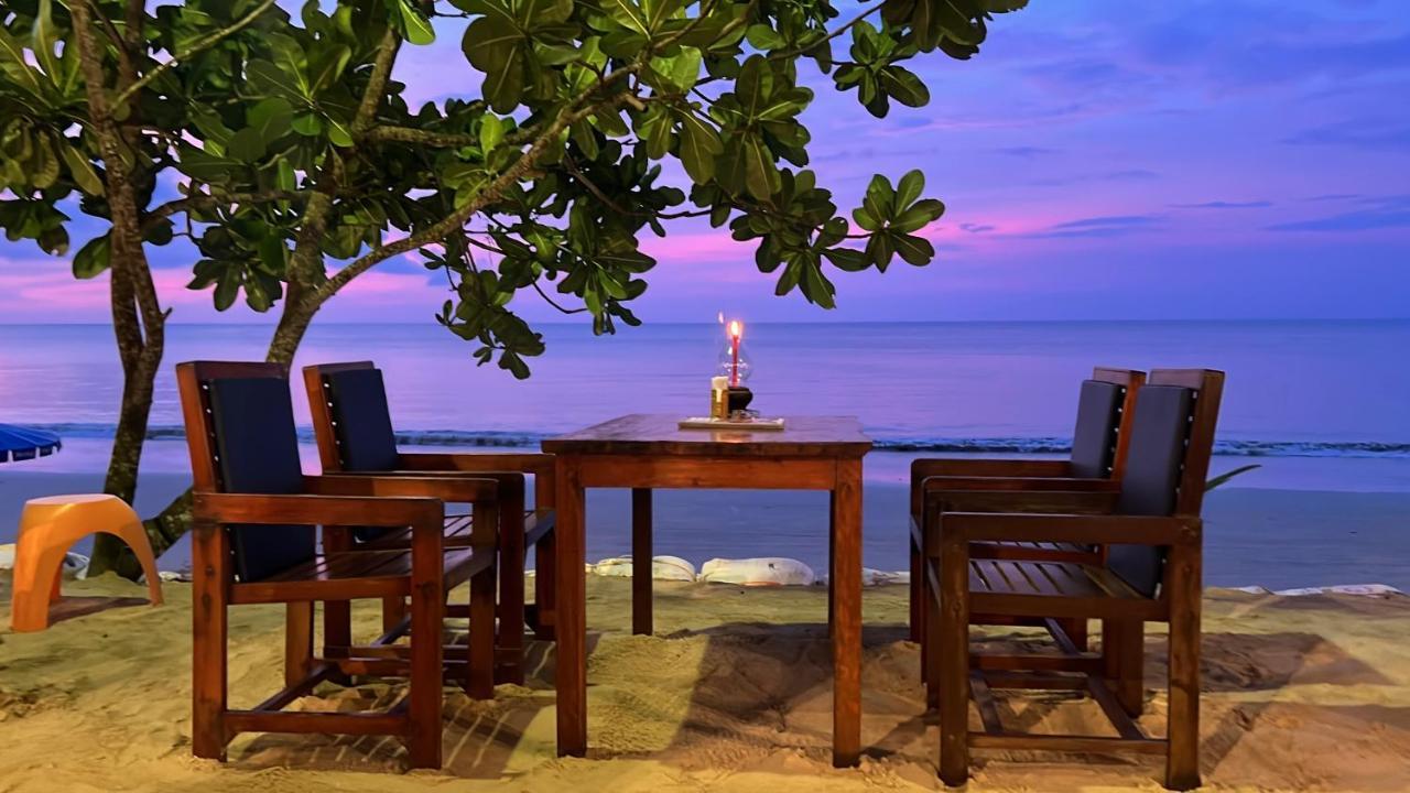 Ao Thong beach Bungalows Bang Sak Exterior foto
