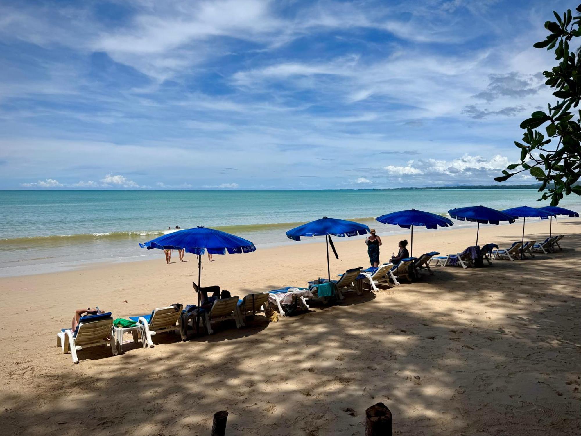 Ao Thong beach Bungalows Bang Sak Exterior foto
