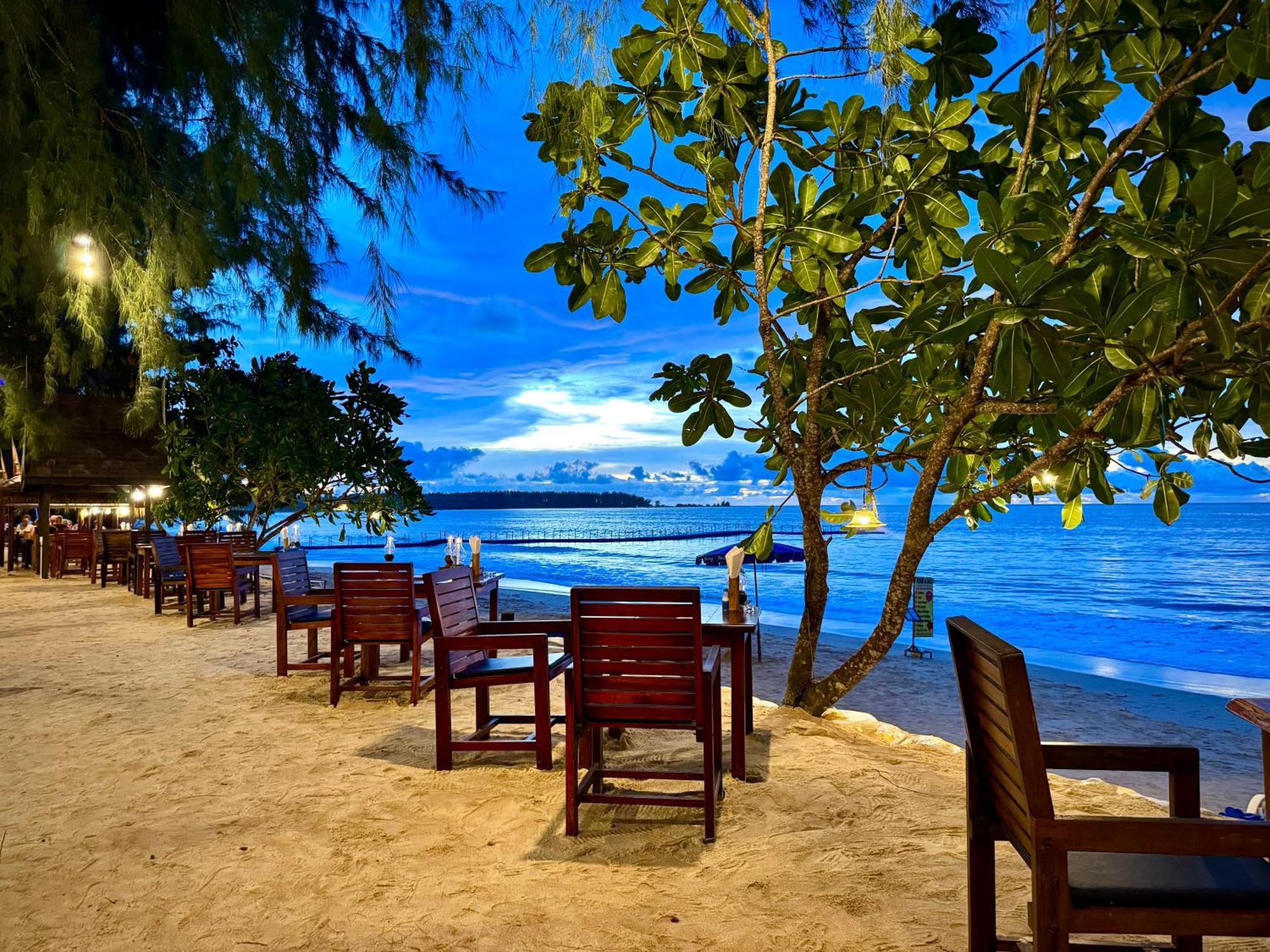 Ao Thong beach Bungalows Bang Sak Exterior foto