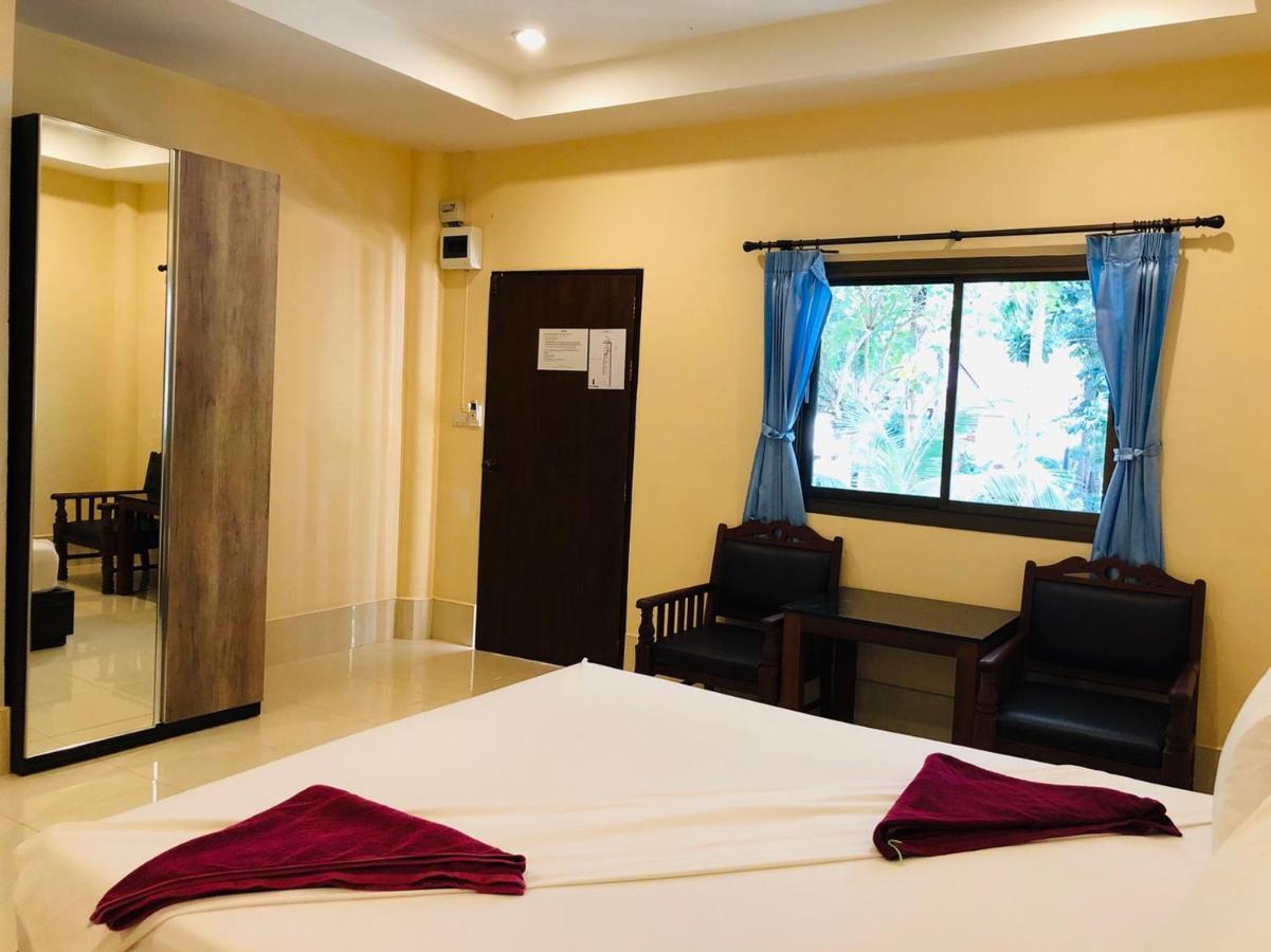 Ao Thong beach Bungalows Bang Sak Exterior foto